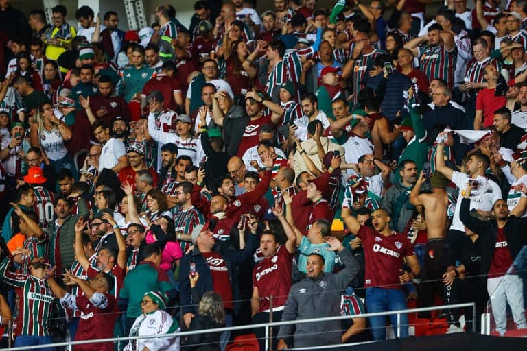 &ldquo;NUCA VI NADA IGUAL&rdquo;: Jogadores do Fluminense se emocionam com surpresa dos torcedores ap&oacute;s VAGA NA FINAL da Copa Libertadores