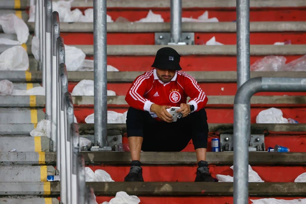 Simplesmente inacredit&aacute;vel: Internacional AGRADECE Fluminense ap&oacute;s ser ELIMINADO na Libertadores; entenda