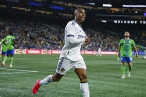 VAI TRAZER? Dorival FALA DEMAIS e define se Douglas Costa e Everton Ribeiro ser&atilde;o CONTRATADOS pelo S&atilde;o Paulo