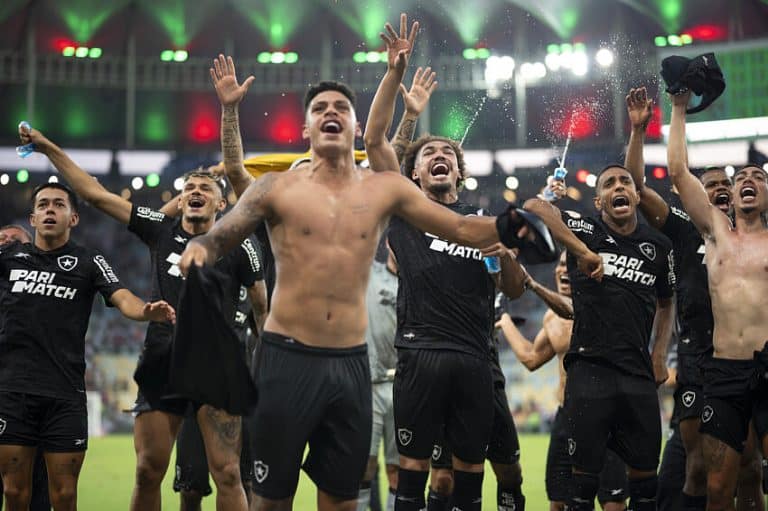 PINTOU O CAMPE&Atilde;O? Botafogo tem MARCA DE RESPEITO no Campeonato Brasileiro