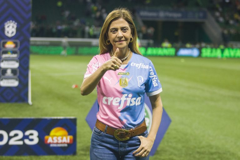 HIPOCRISIA? Leila Pereira QUEIMA A L&Iacute;NGUA e fecha contrato com MEDALH&Atilde;O de 34 anos no Palmeiras