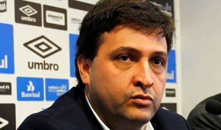 DEU RUIM! Atitude de Renato Ga&uacute;cho causa REVOLTA e presidente CRITICA postura do treinador